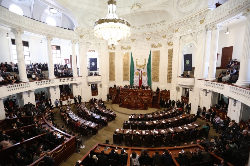PRI rompe alianza con el PAN y PRD en el Congreso de la Ciudad de México.